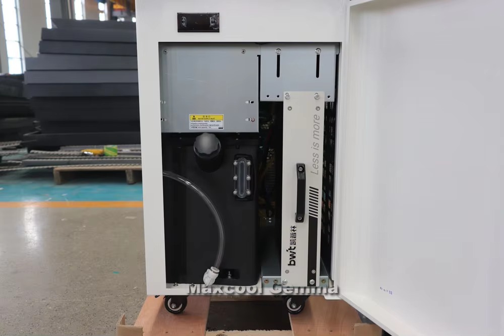 Industrial Fiber Laser Cutting Machine - Máquina de Corte Láser de Fibra